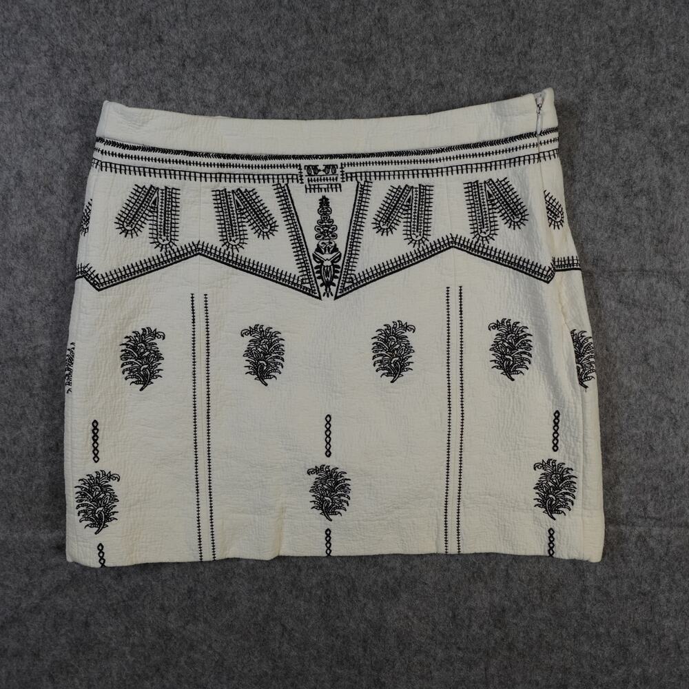 Maje Skirt Womens Size 1 Small Mini Embroidered White Black
